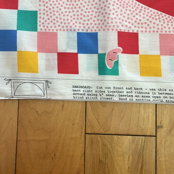 Beatrix Potter 34X21 Headboard & Ribbon Panels - Picture 4 of 8